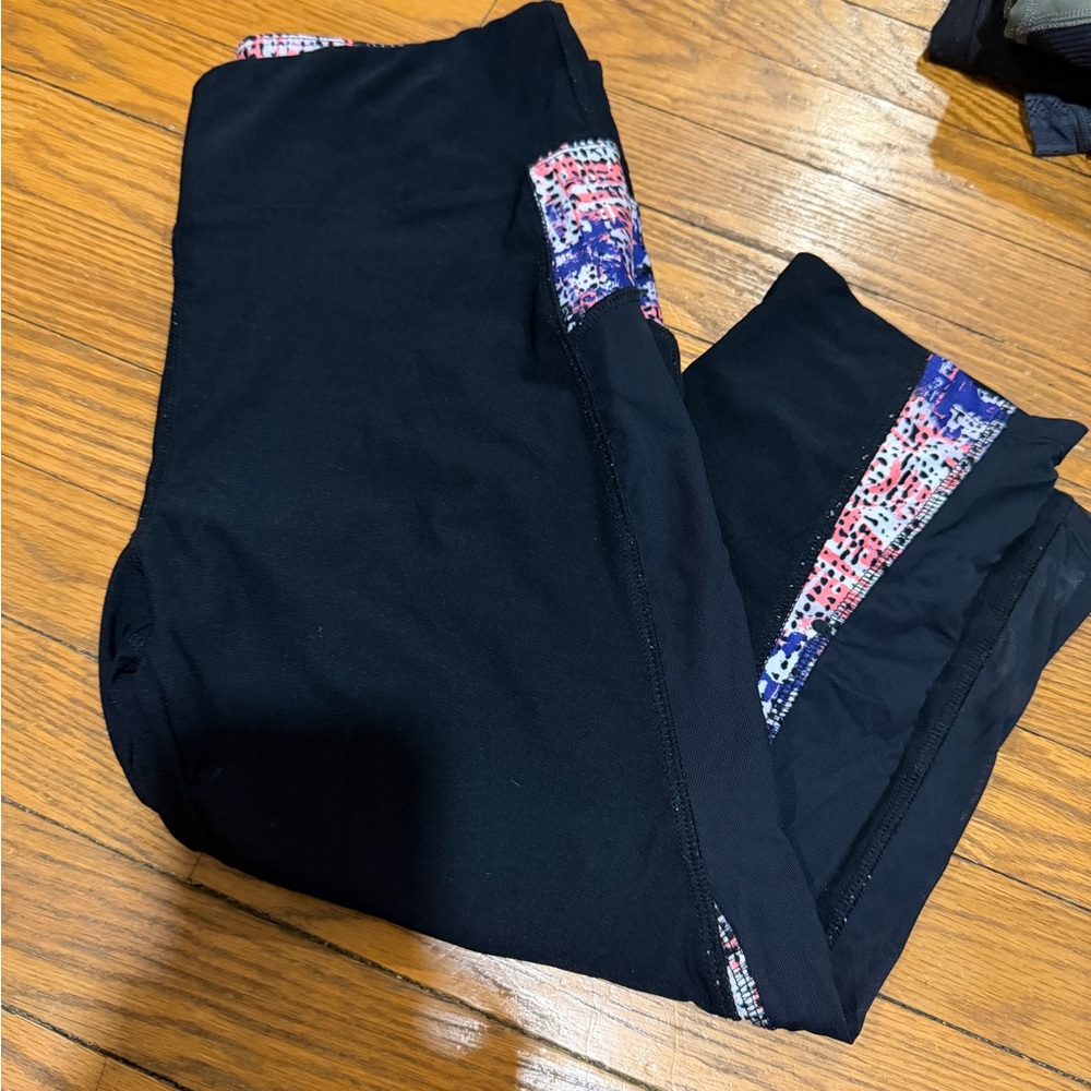 Black Leggings with Printed Detail | Size M | Soft Stretch Activewear